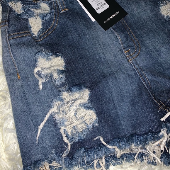NWT Distressed Shorts 🏷 - Picture 8 of 8